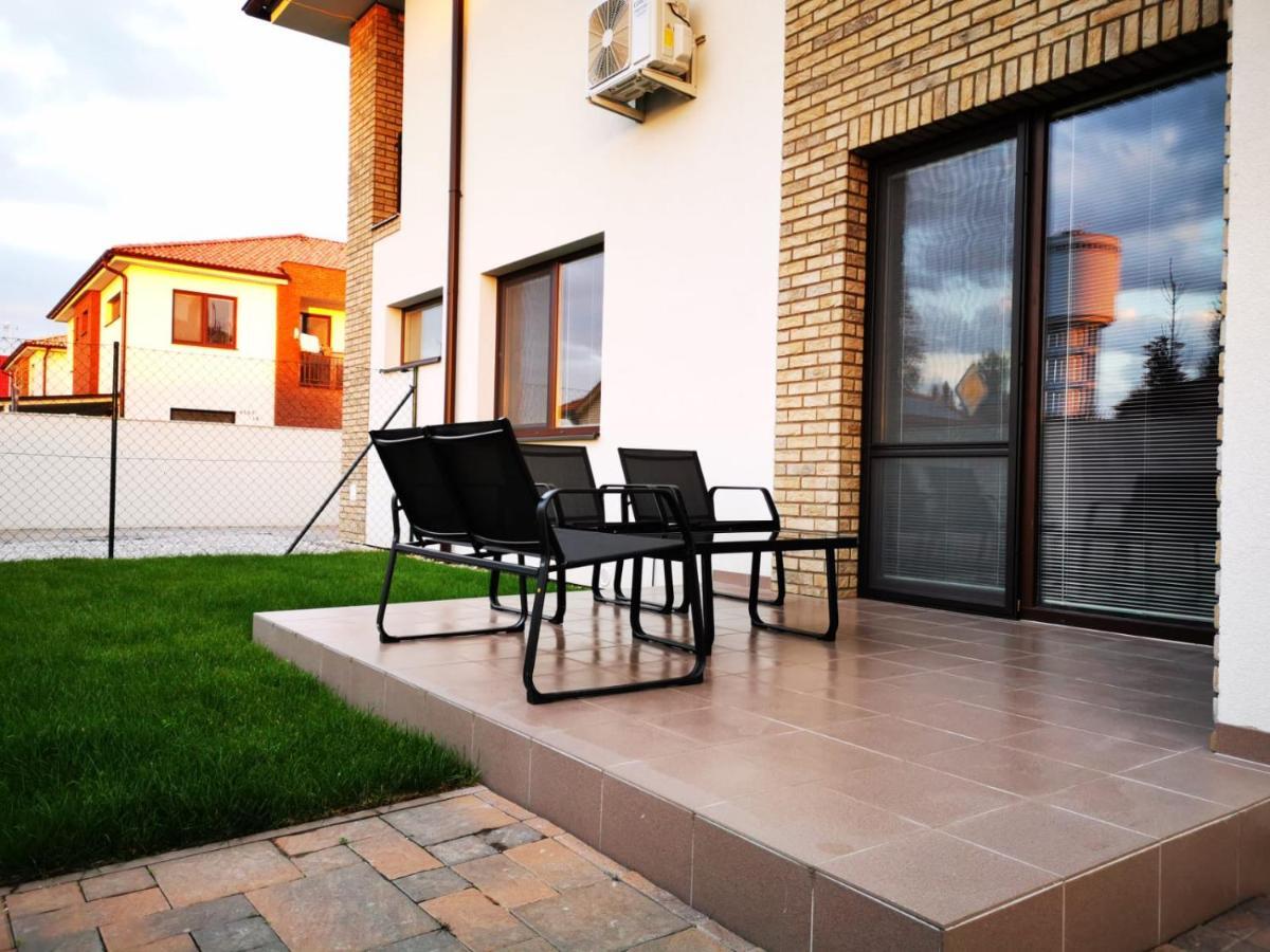 Relax And Sun Apartment Dunajska Streda Ngoại thất bức ảnh