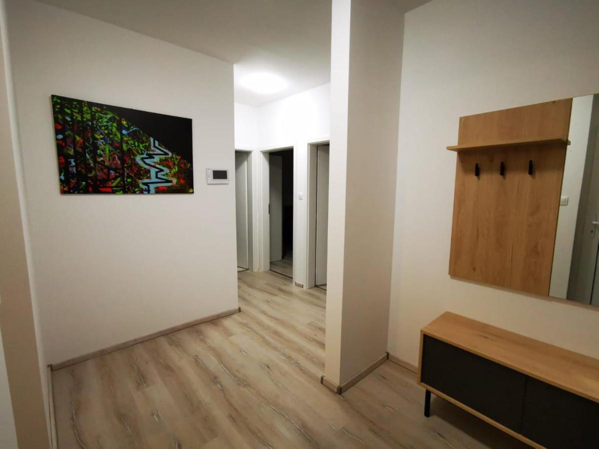 Relax And Sun Apartment Dunajska Streda Ngoại thất bức ảnh